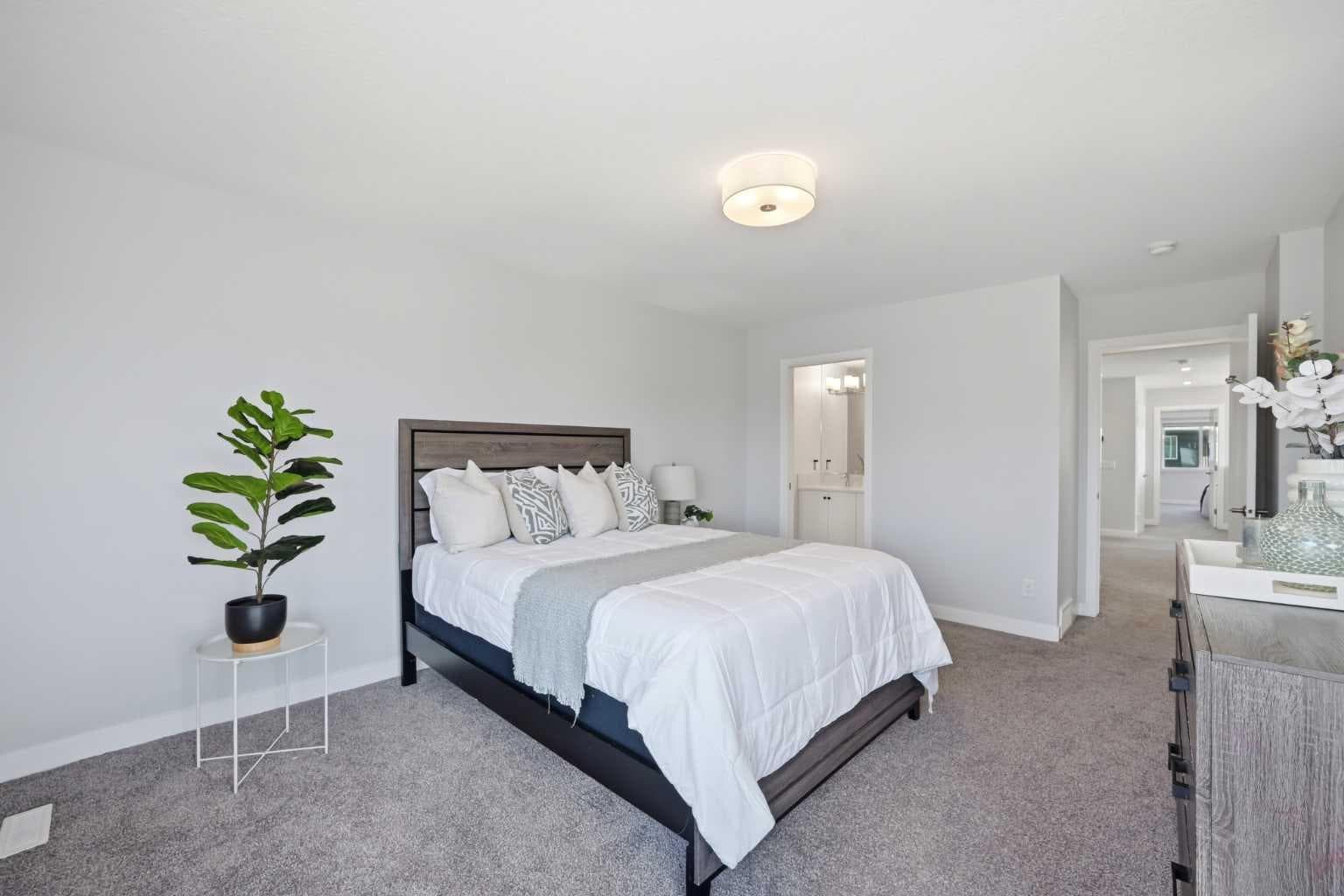 114 Corner Meadows Grove NE