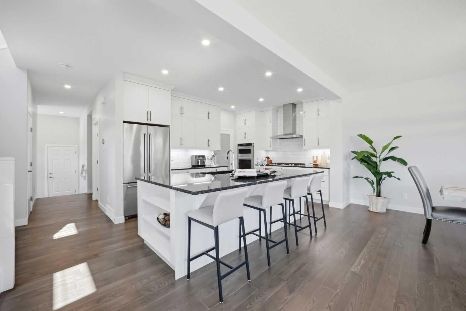 114 Corner Meadows Grove NE