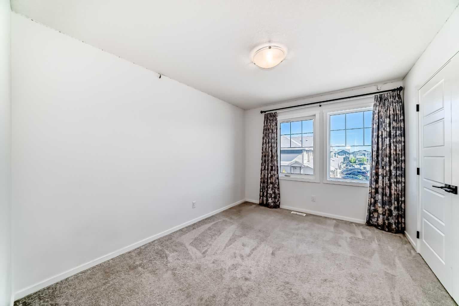 91 Walcrest Way SE