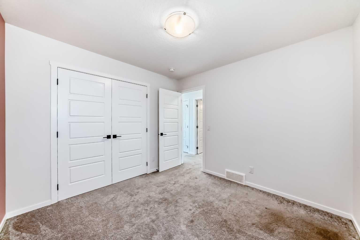 91 Walcrest Way SE