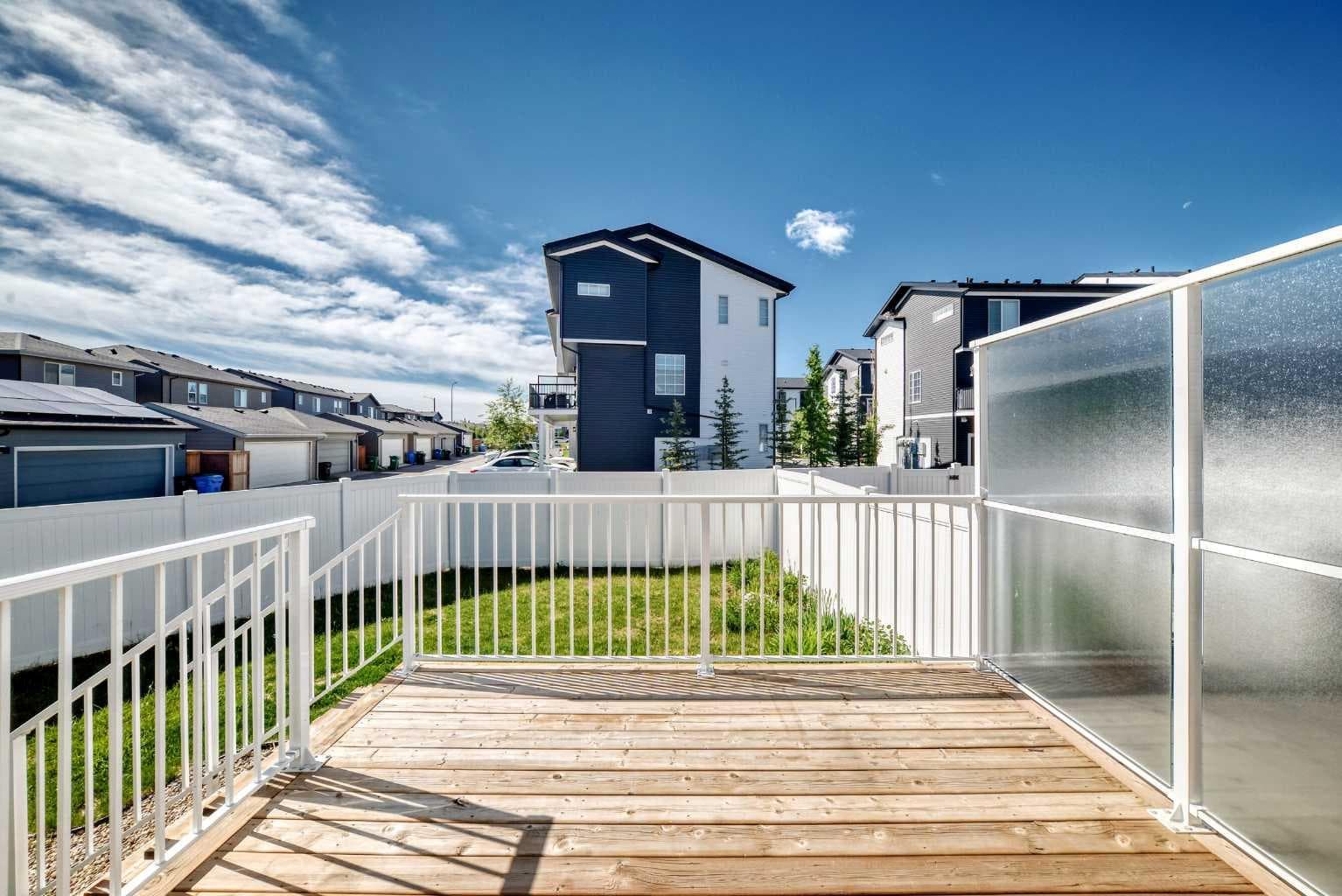 91 Walcrest Way SE