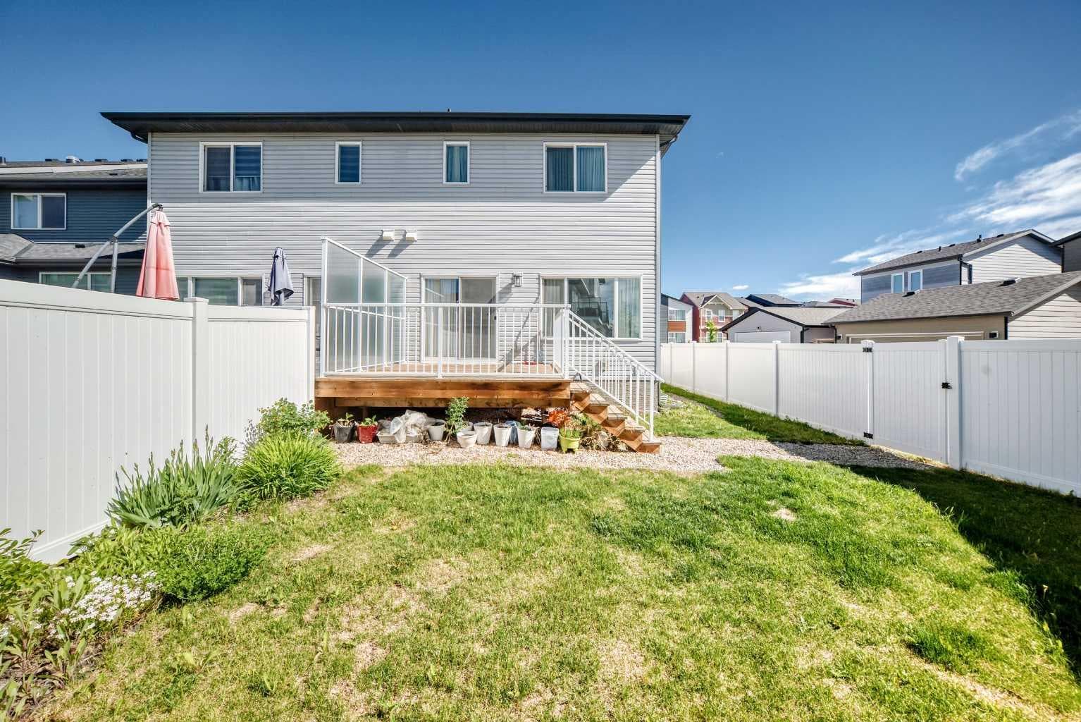91 Walcrest Way SE