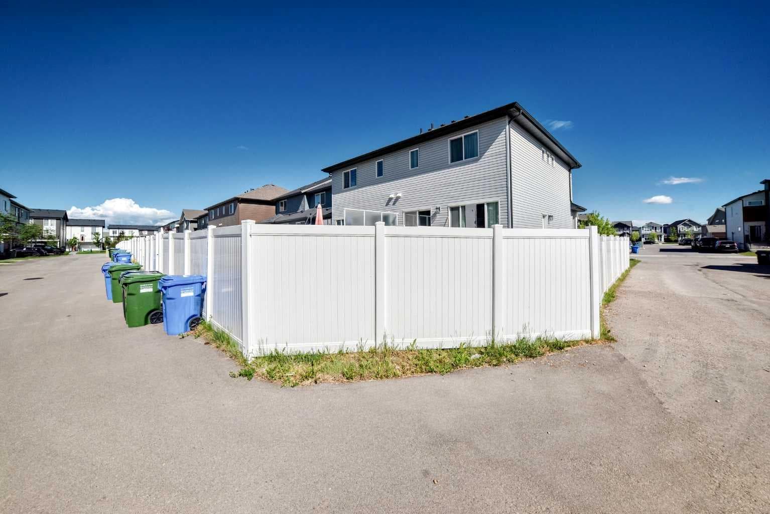 91 Walcrest Way SE