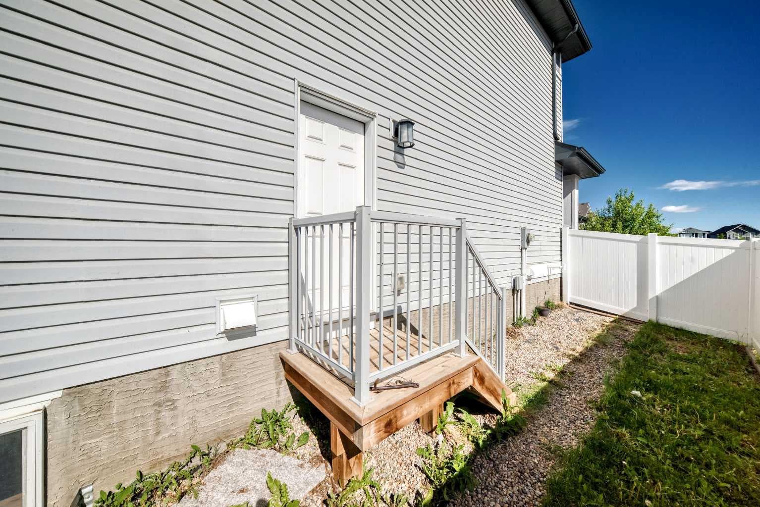 91 Walcrest Way SE