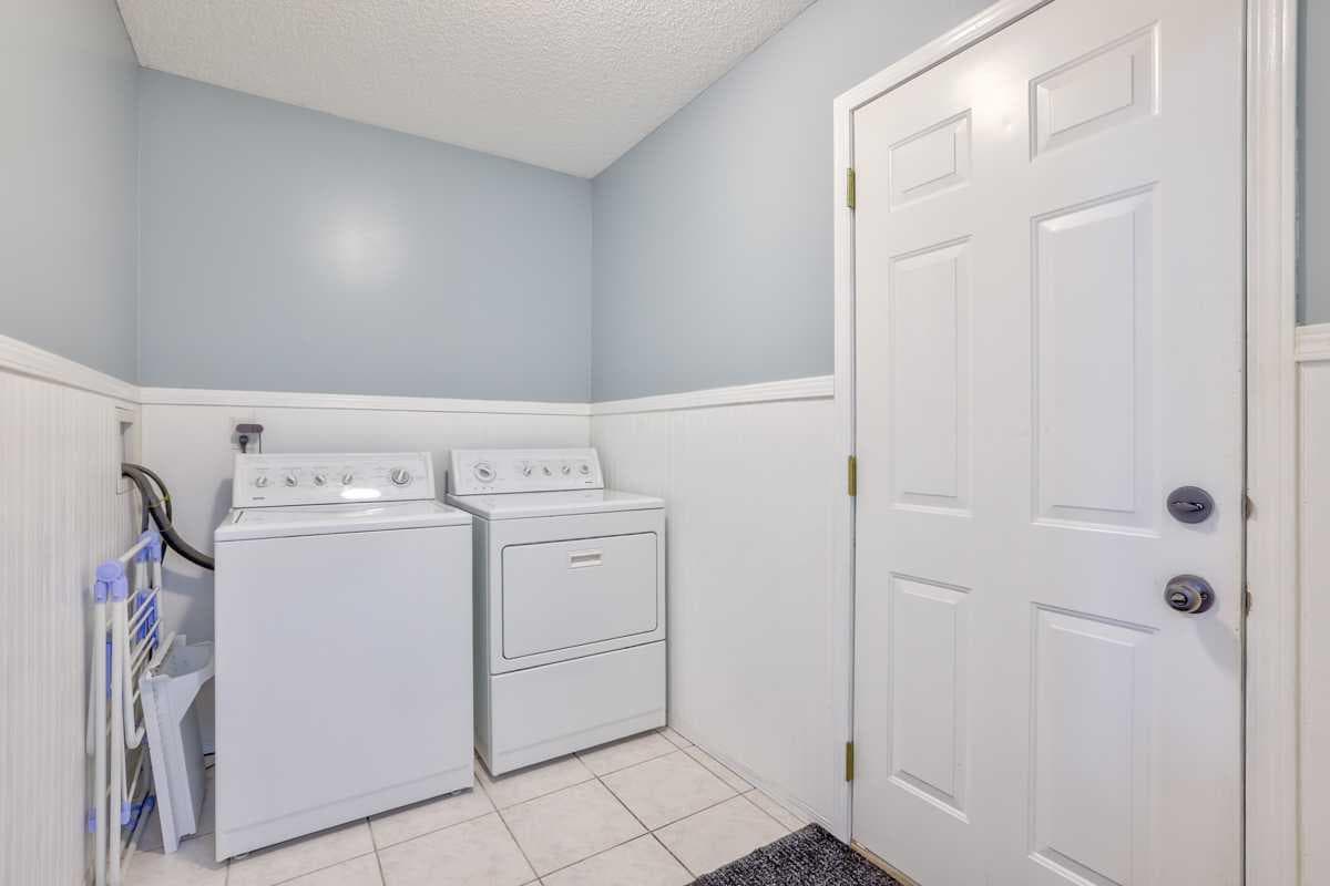 210 Mt Douglas Court SE