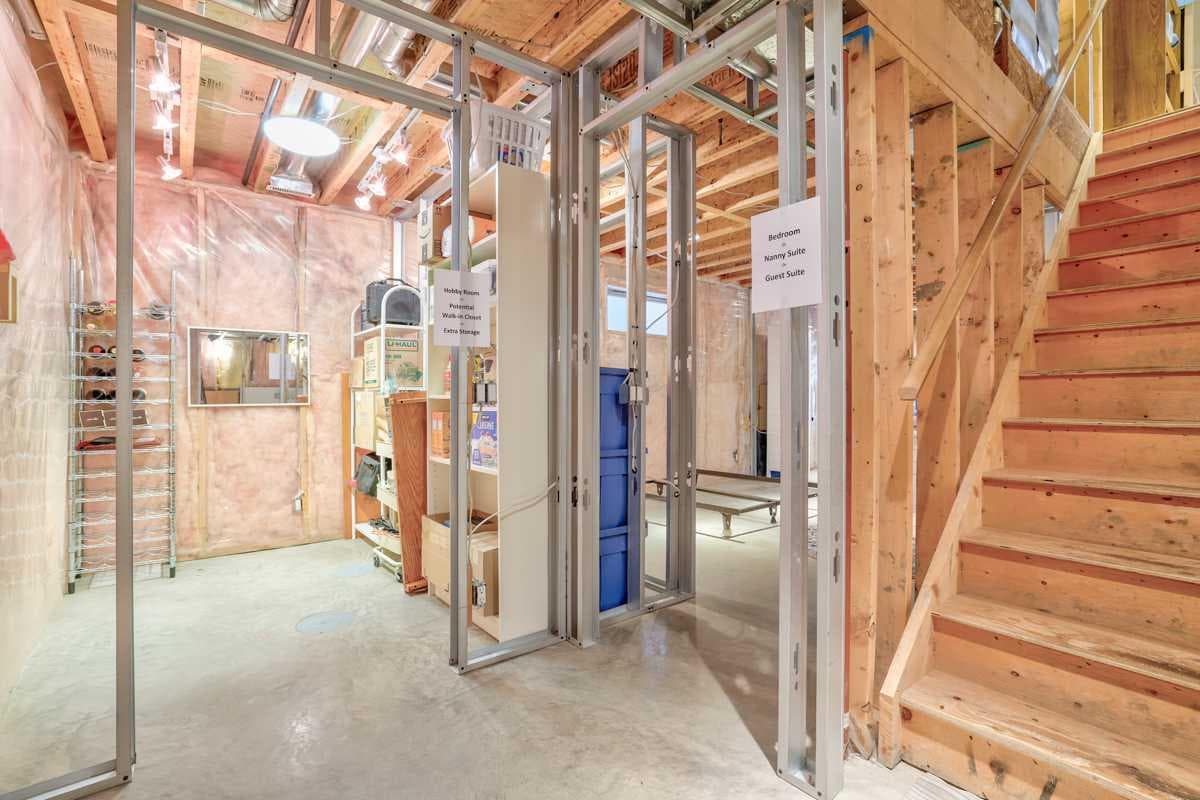210 Mt Douglas Court SE