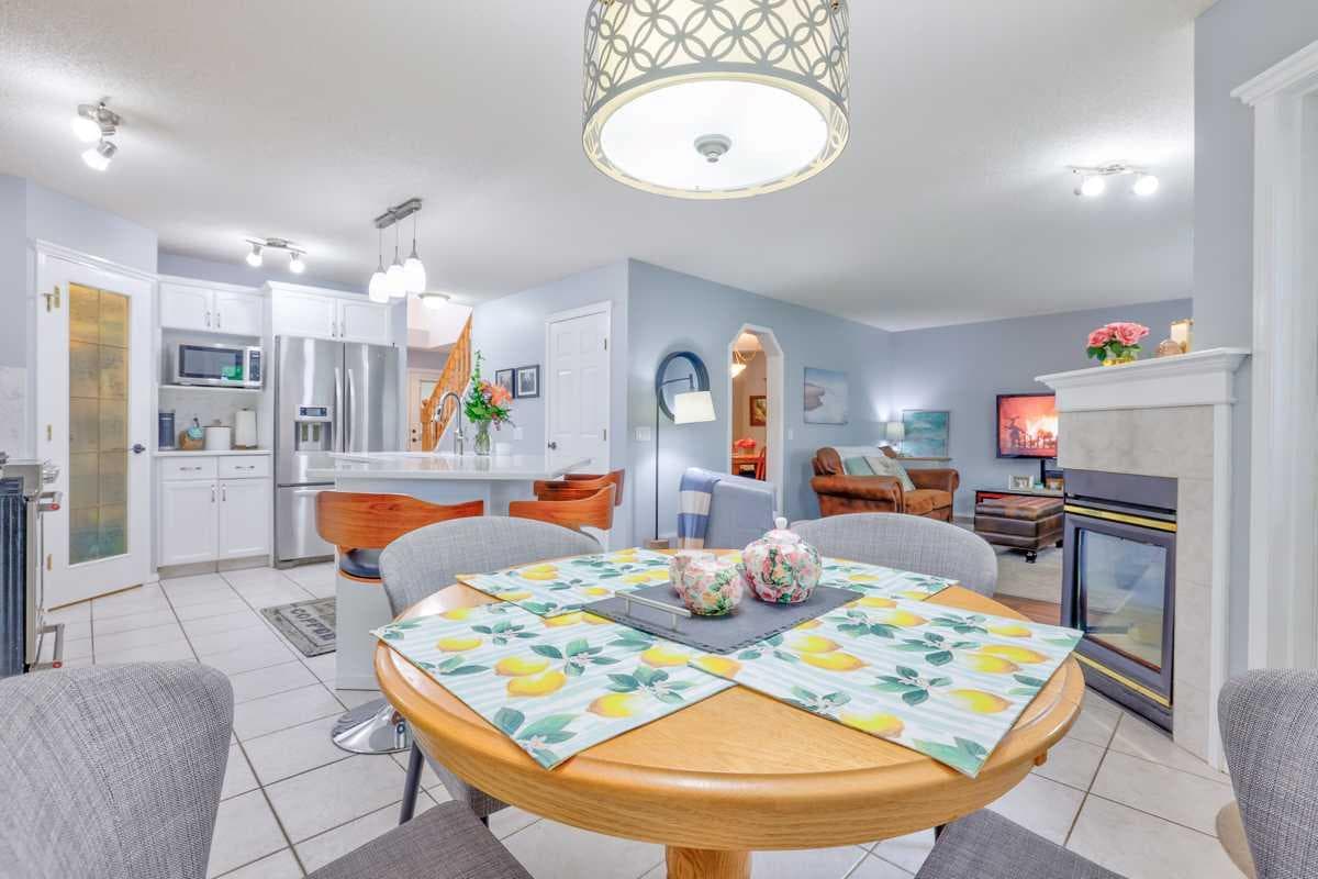 210 Mt Douglas Court SE