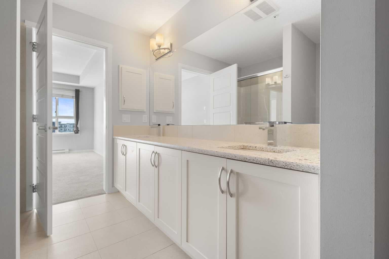 305, 20 Seton Park SE