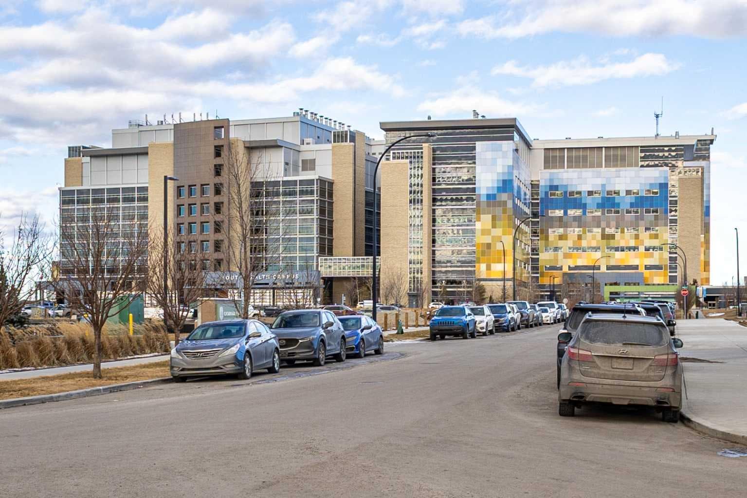 305, 20 Seton Park SE