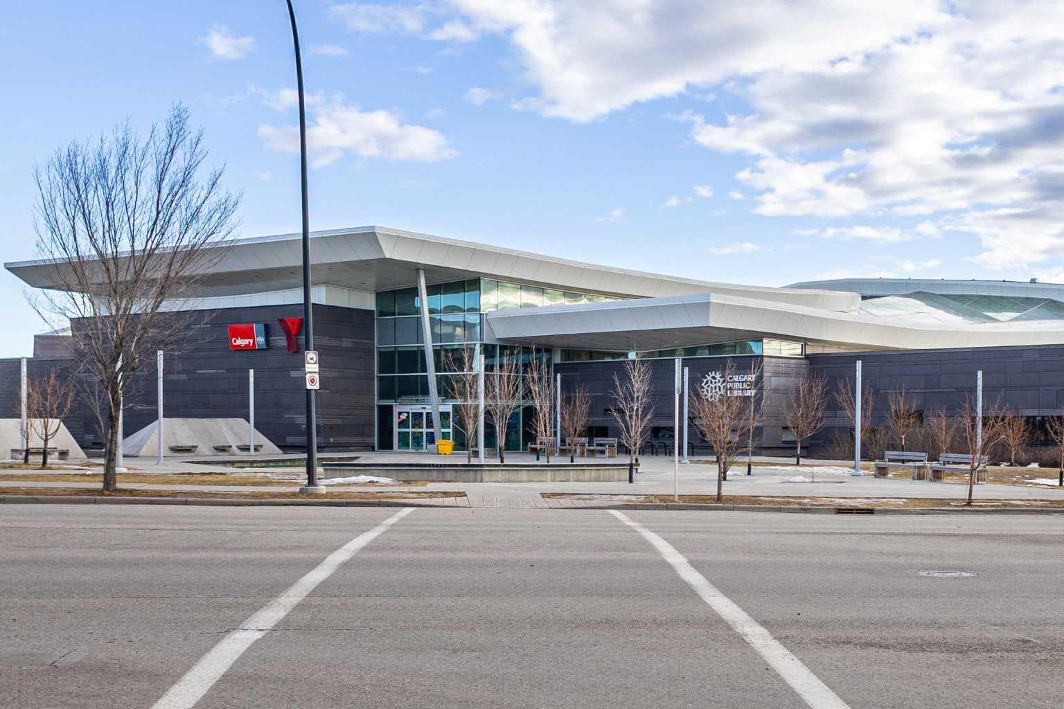 305, 20 Seton Park SE