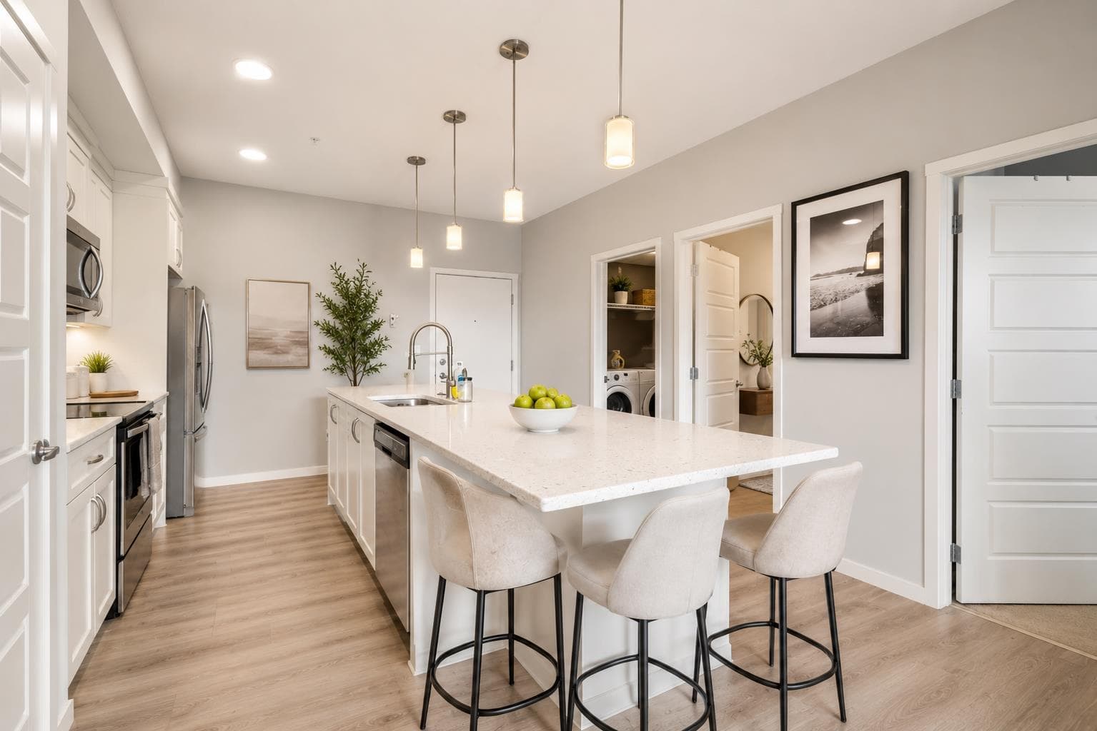 305, 20 Seton Park SE