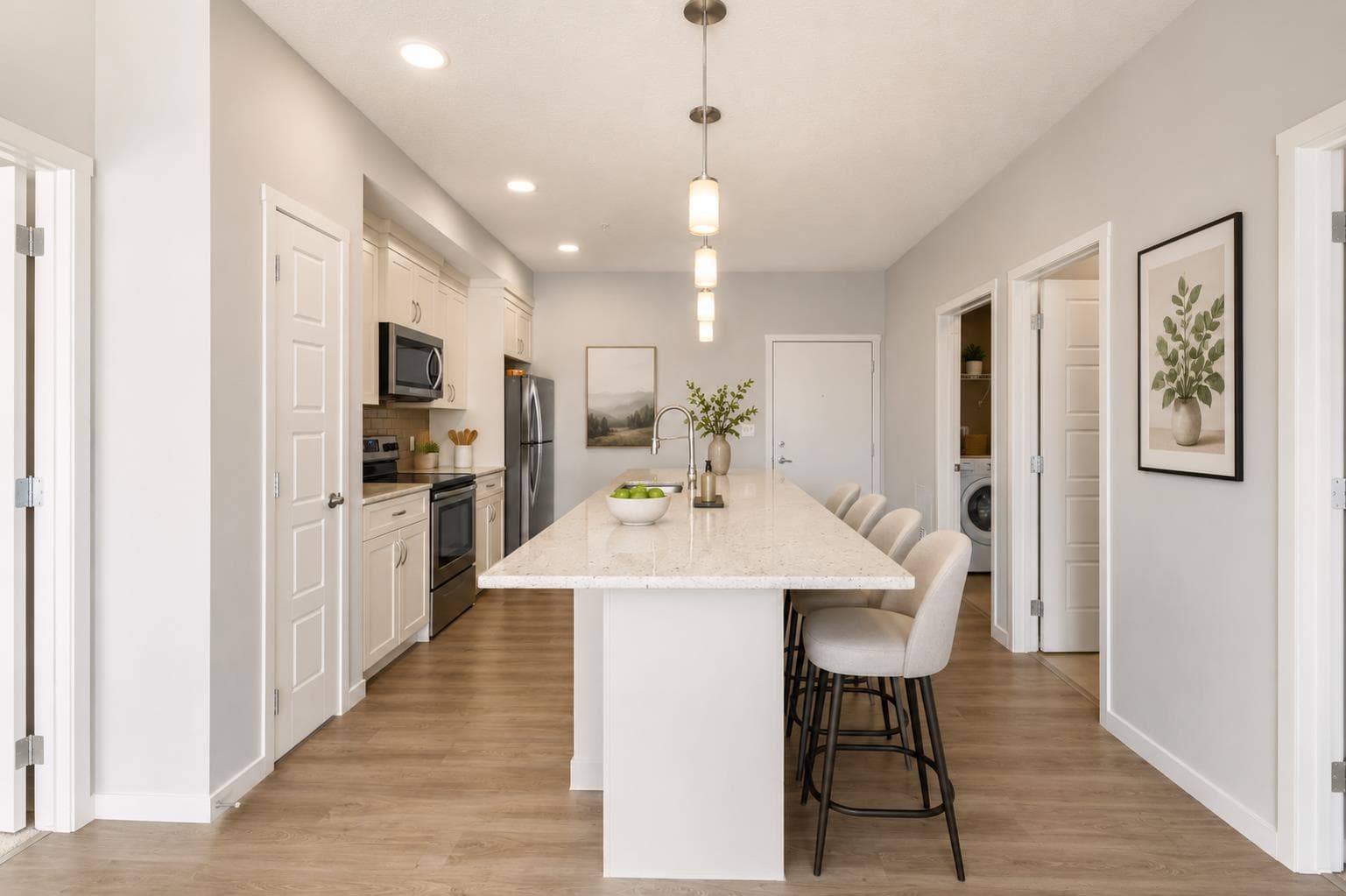 305, 20 Seton Park SE