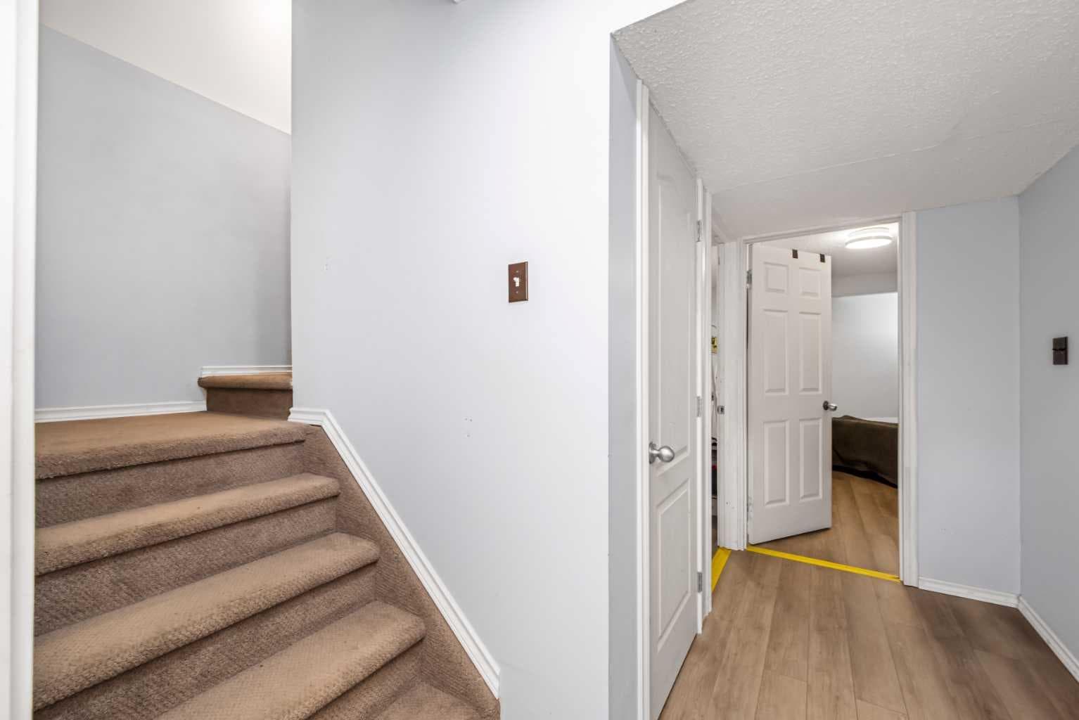 216 Taracove Road NE
