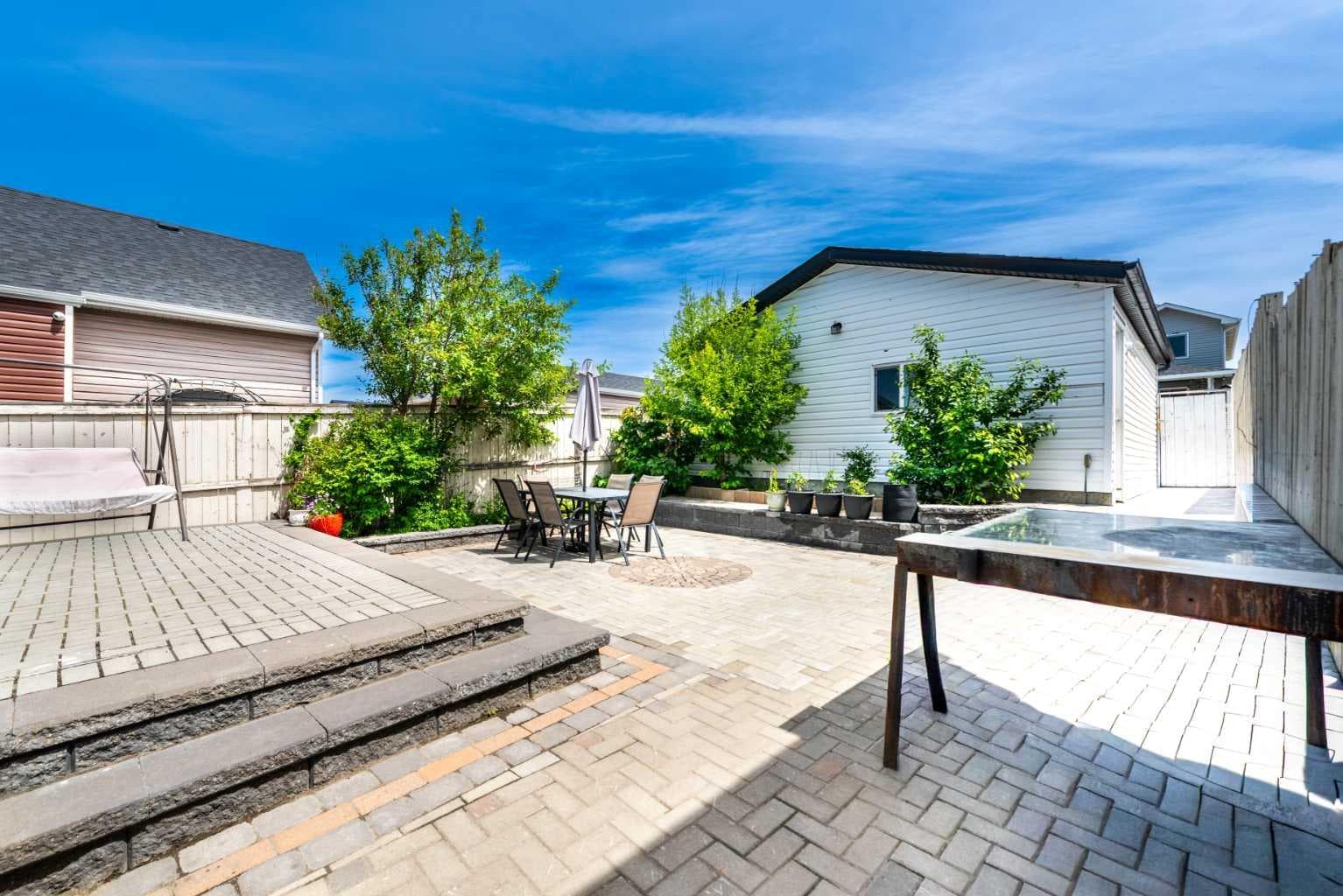 216 Taracove Road NE