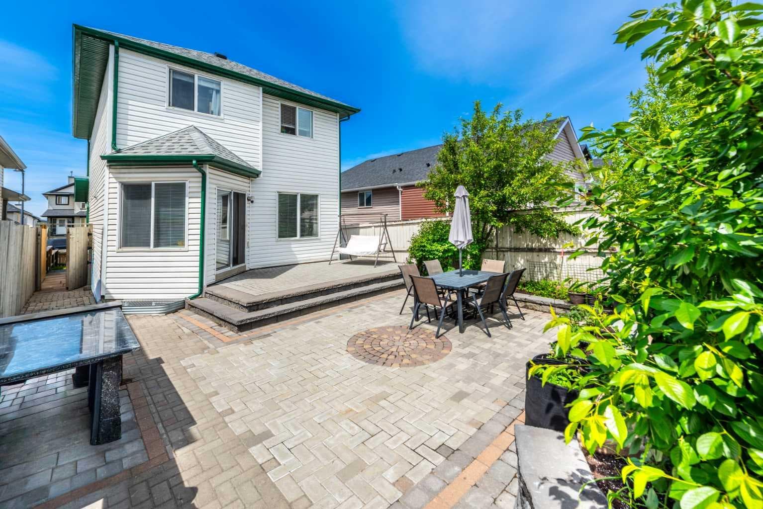 216 Taracove Road NE