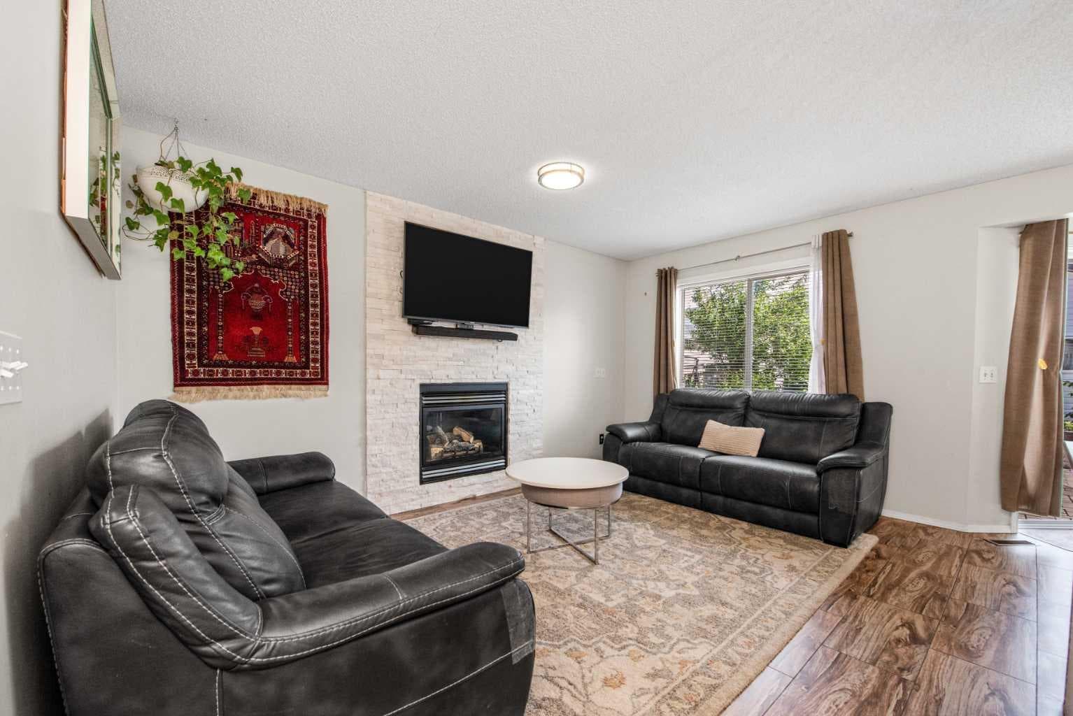 216 Taracove Road NE