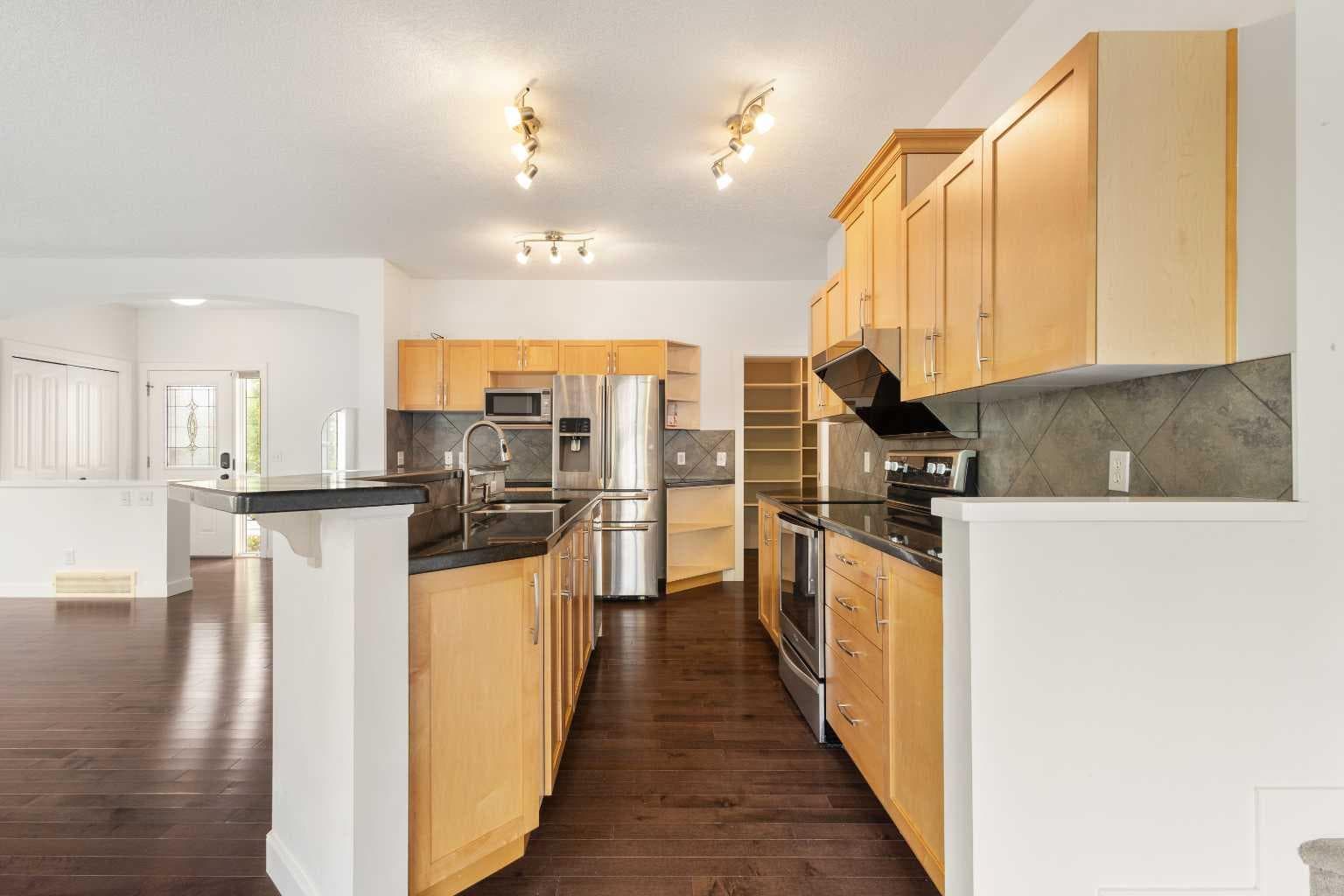 66 Everhollow Avenue SW