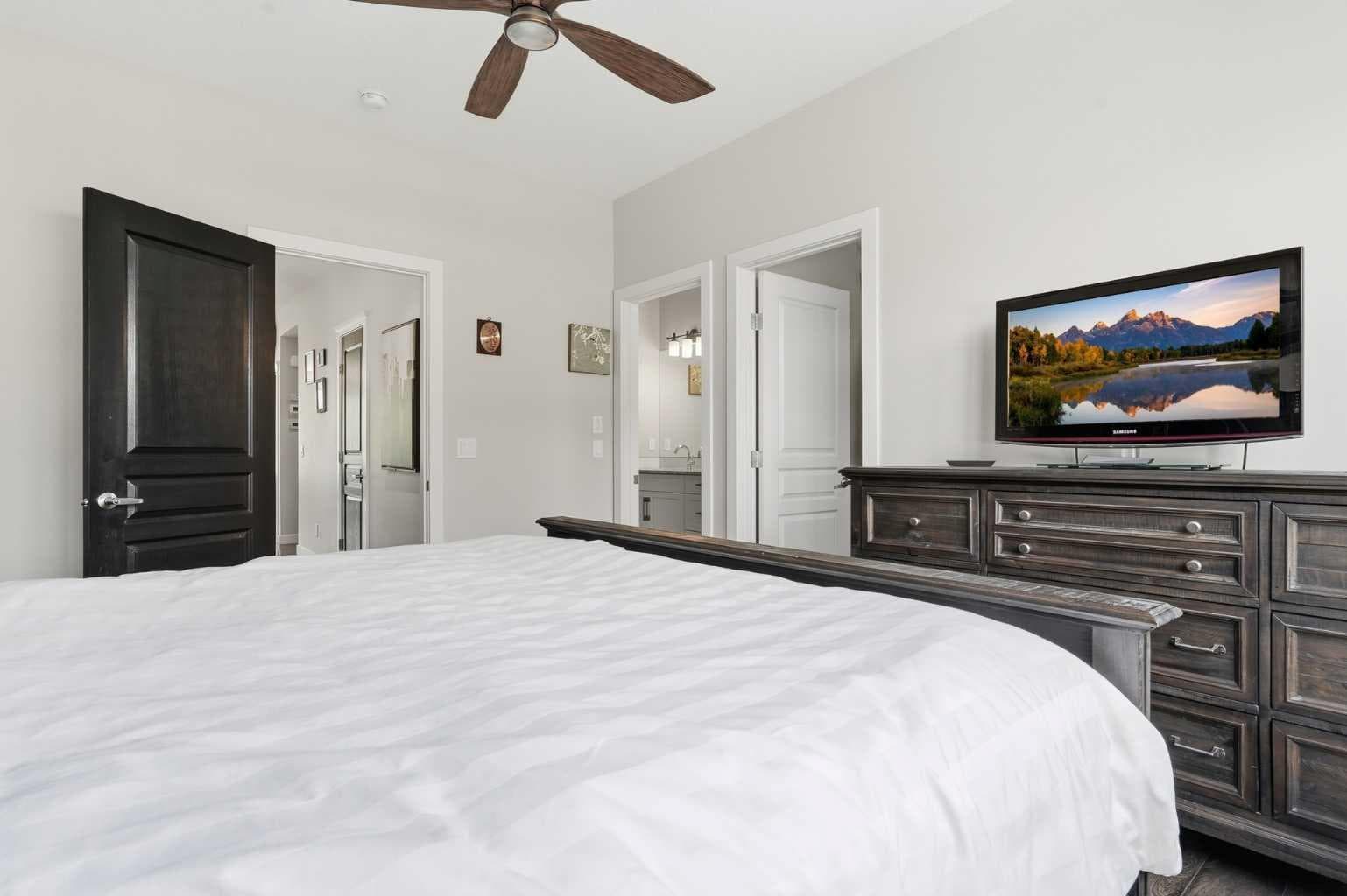 237 Mahogany Parade SE