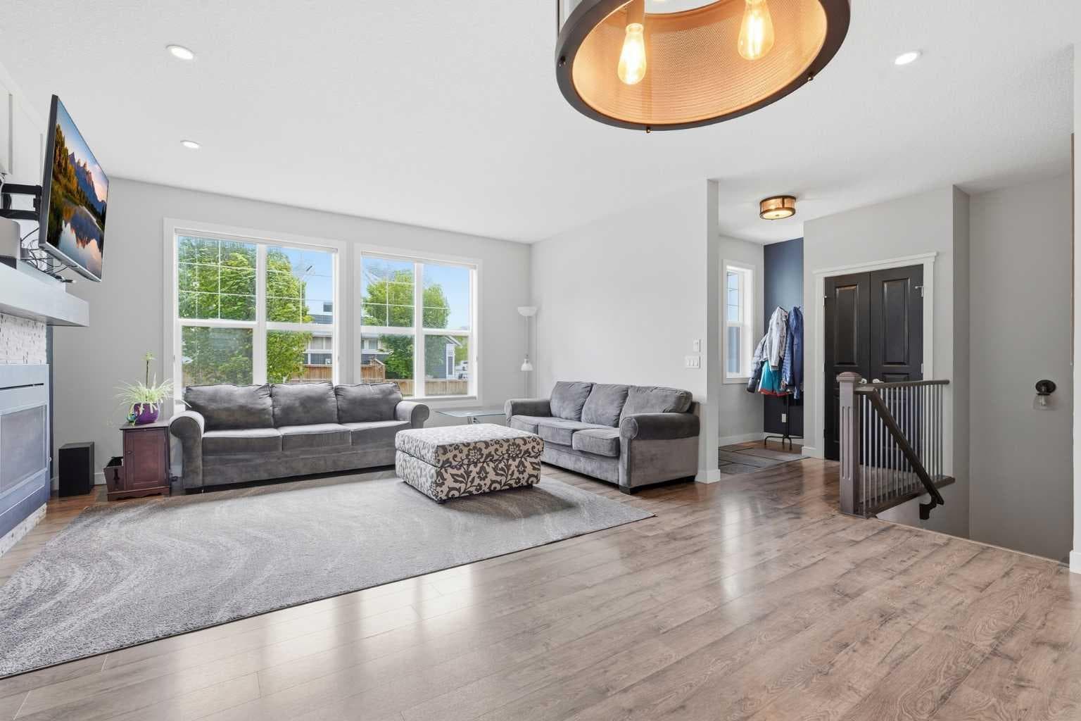 237 Mahogany Parade SE