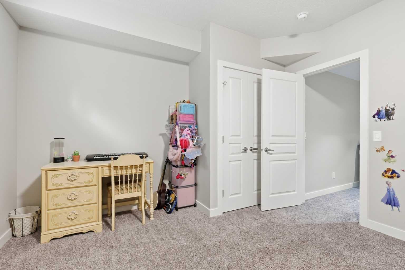 237 Mahogany Parade SE