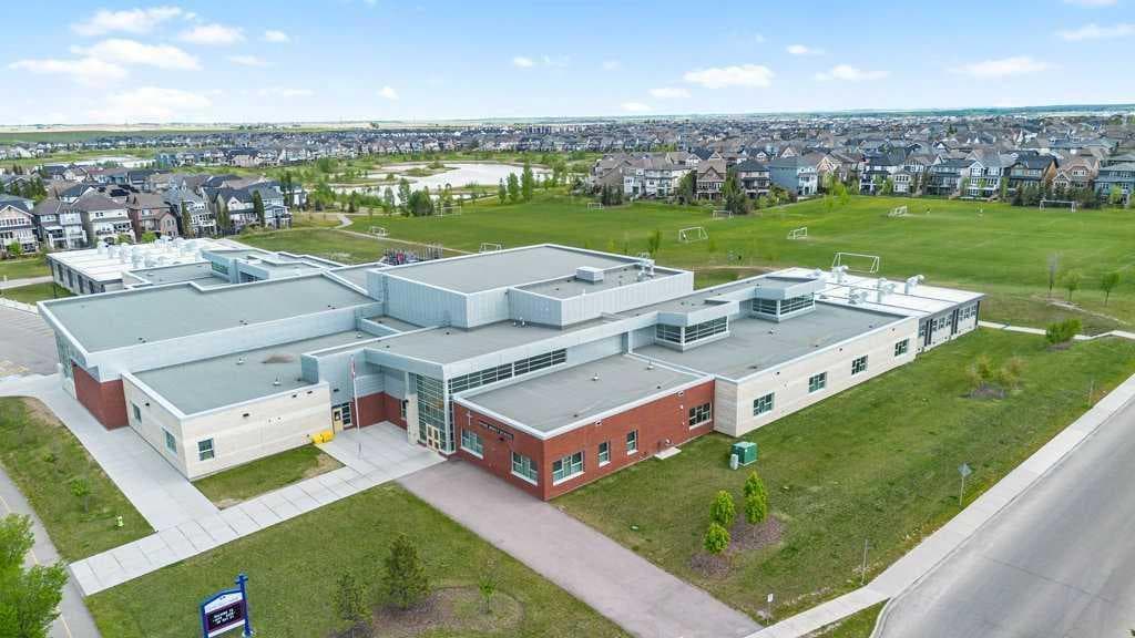 237 Mahogany Parade SE