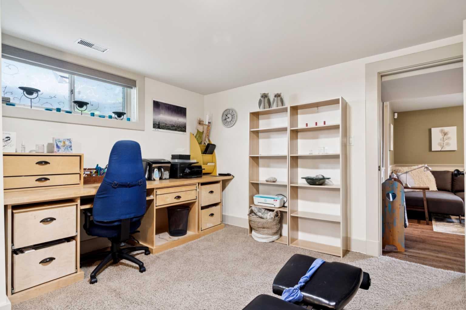 3016 29 Street SW