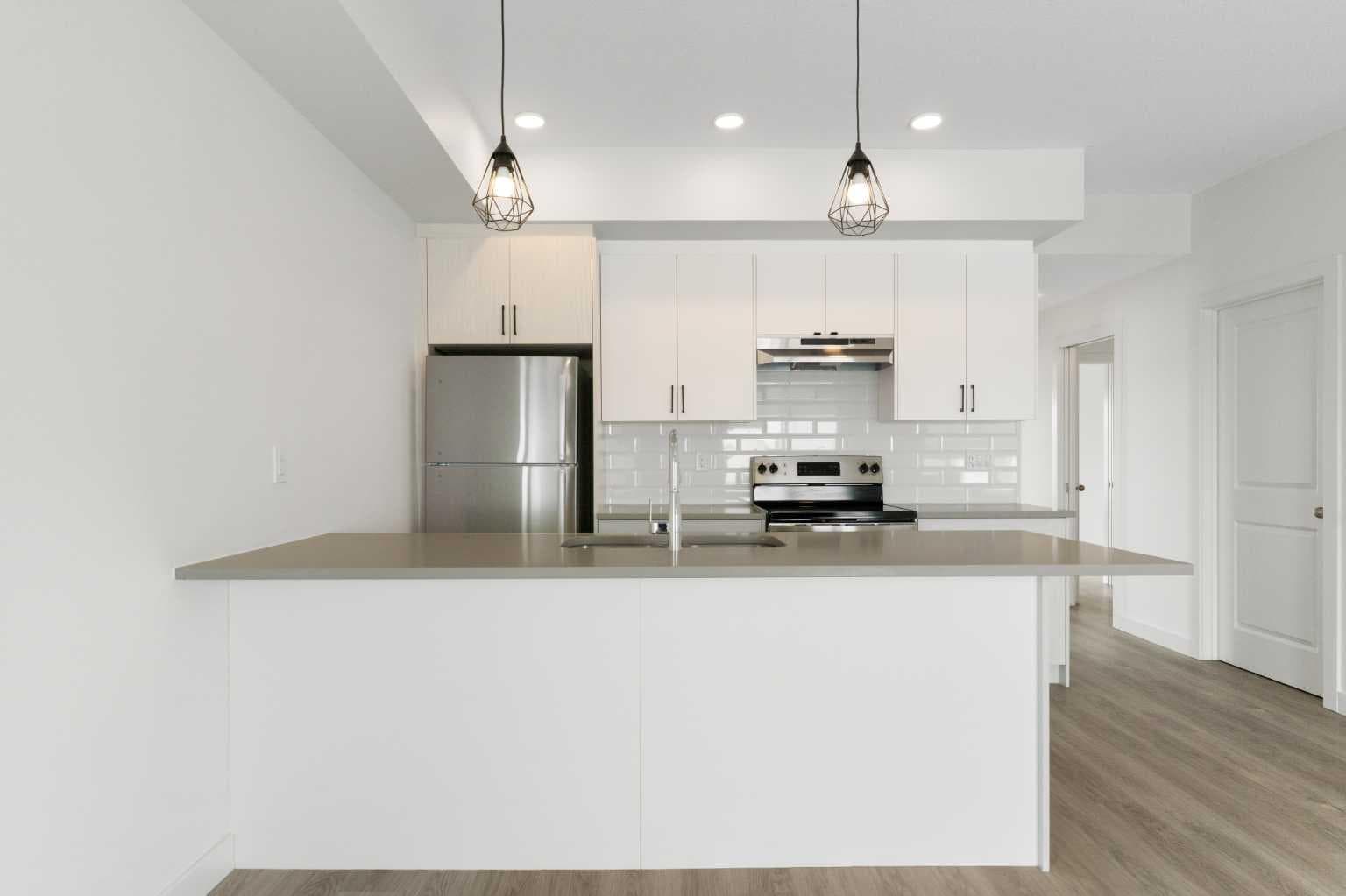 402, 24 Rivercrest Drive 