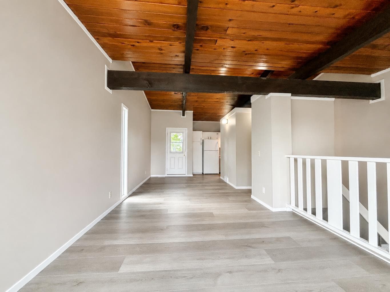 129 Oaktree Lane SW