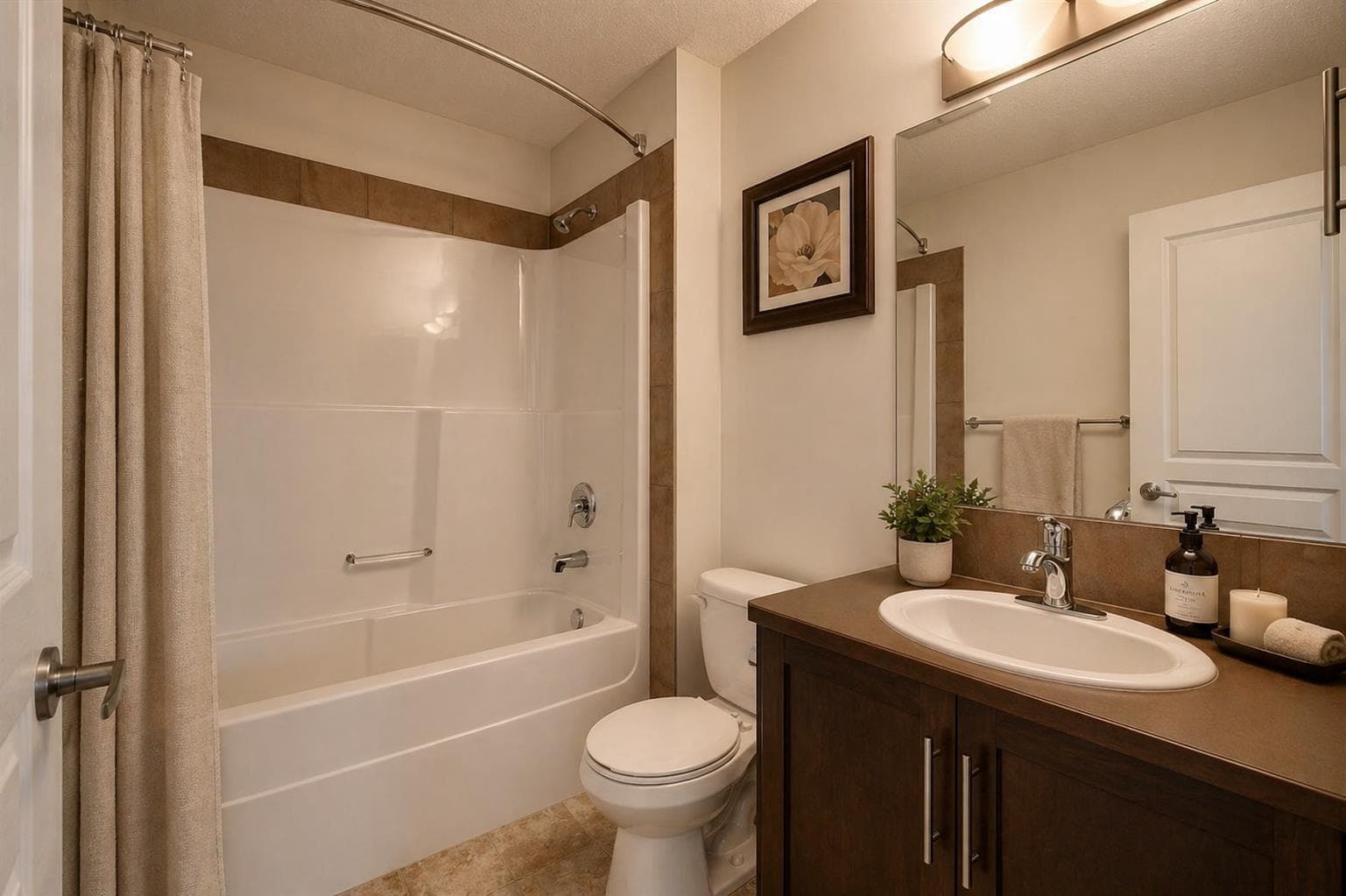 207, 22 Panatella Road NW