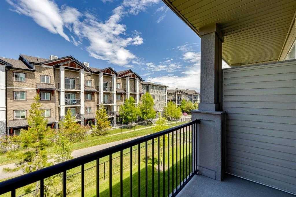 207, 22 Panatella Road NW