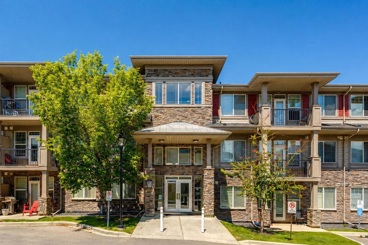 207, 22 Panatella Road NW