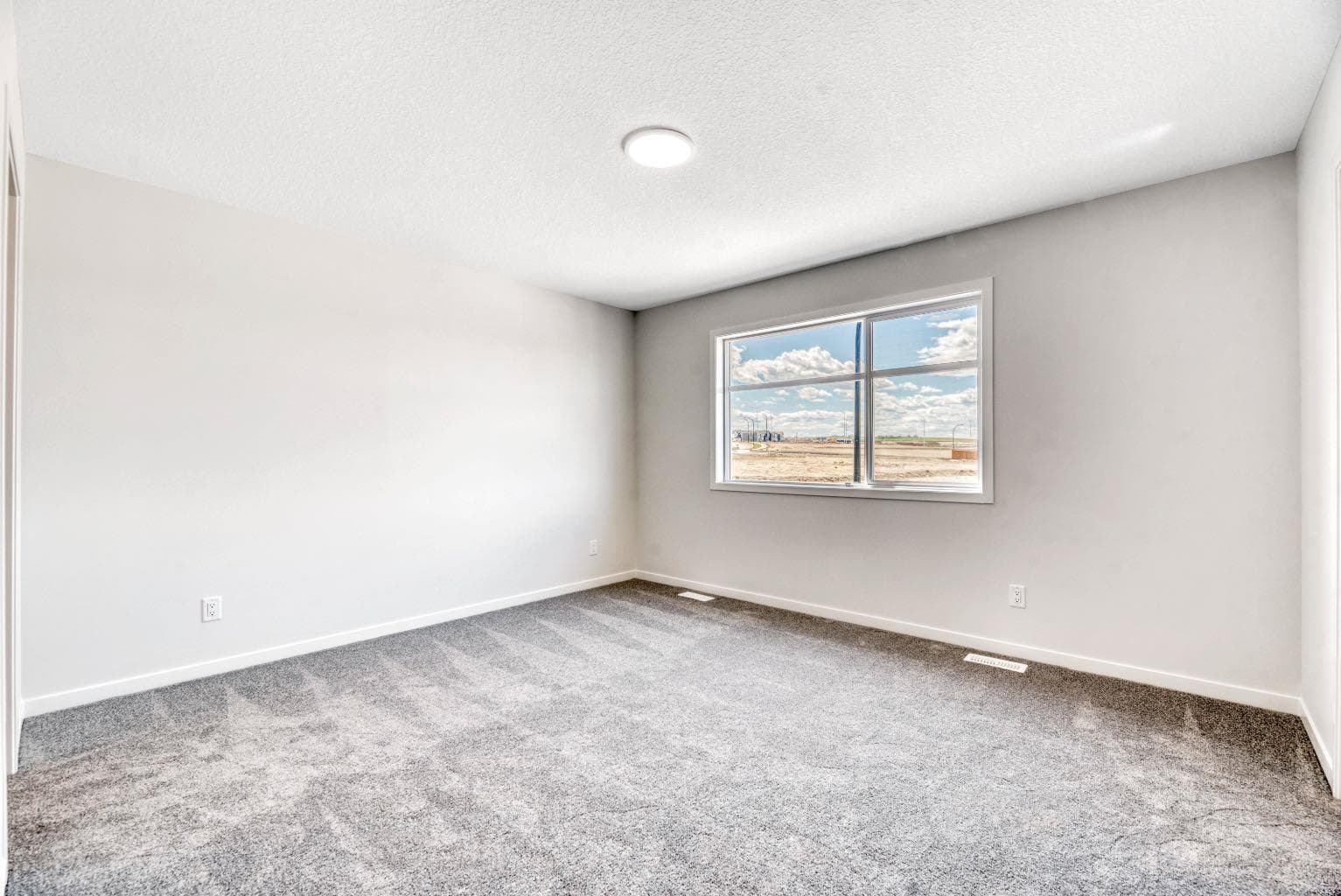 28 Mitchell Way NW