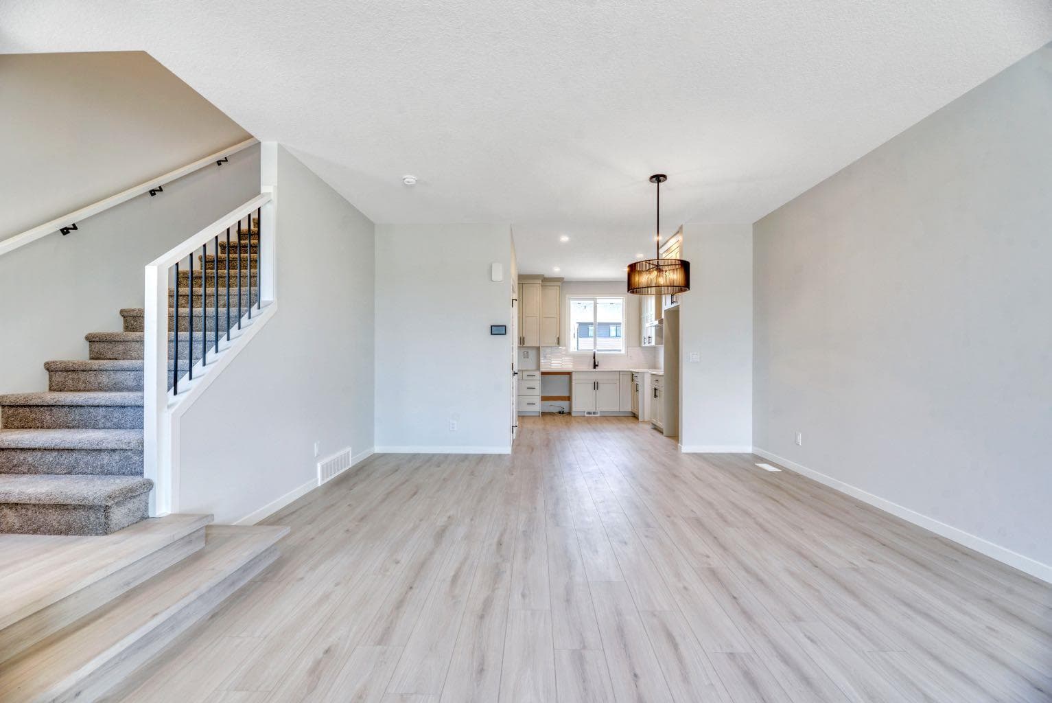 28 Mitchell Way NW