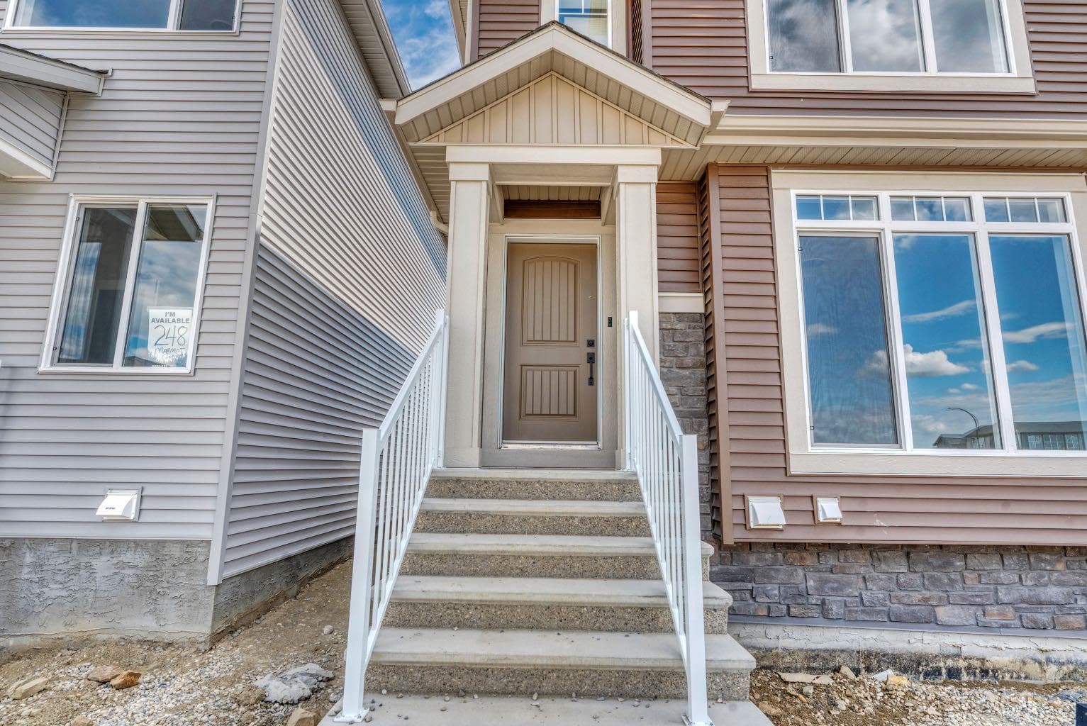 244 Marmot Grove NW