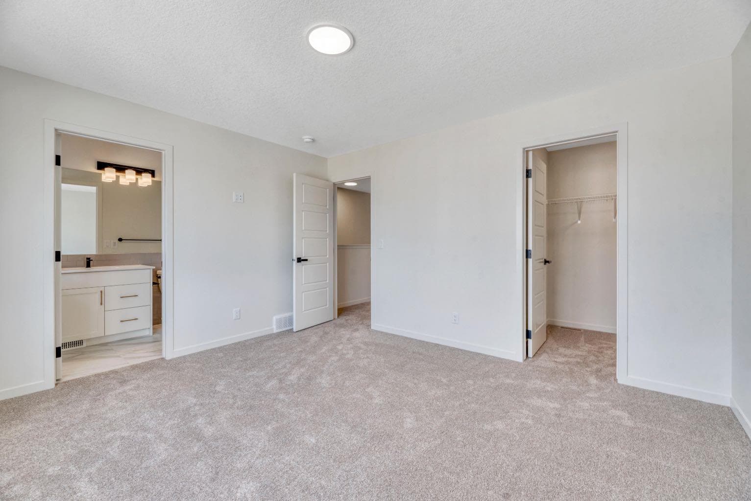 244 Marmot Grove NW