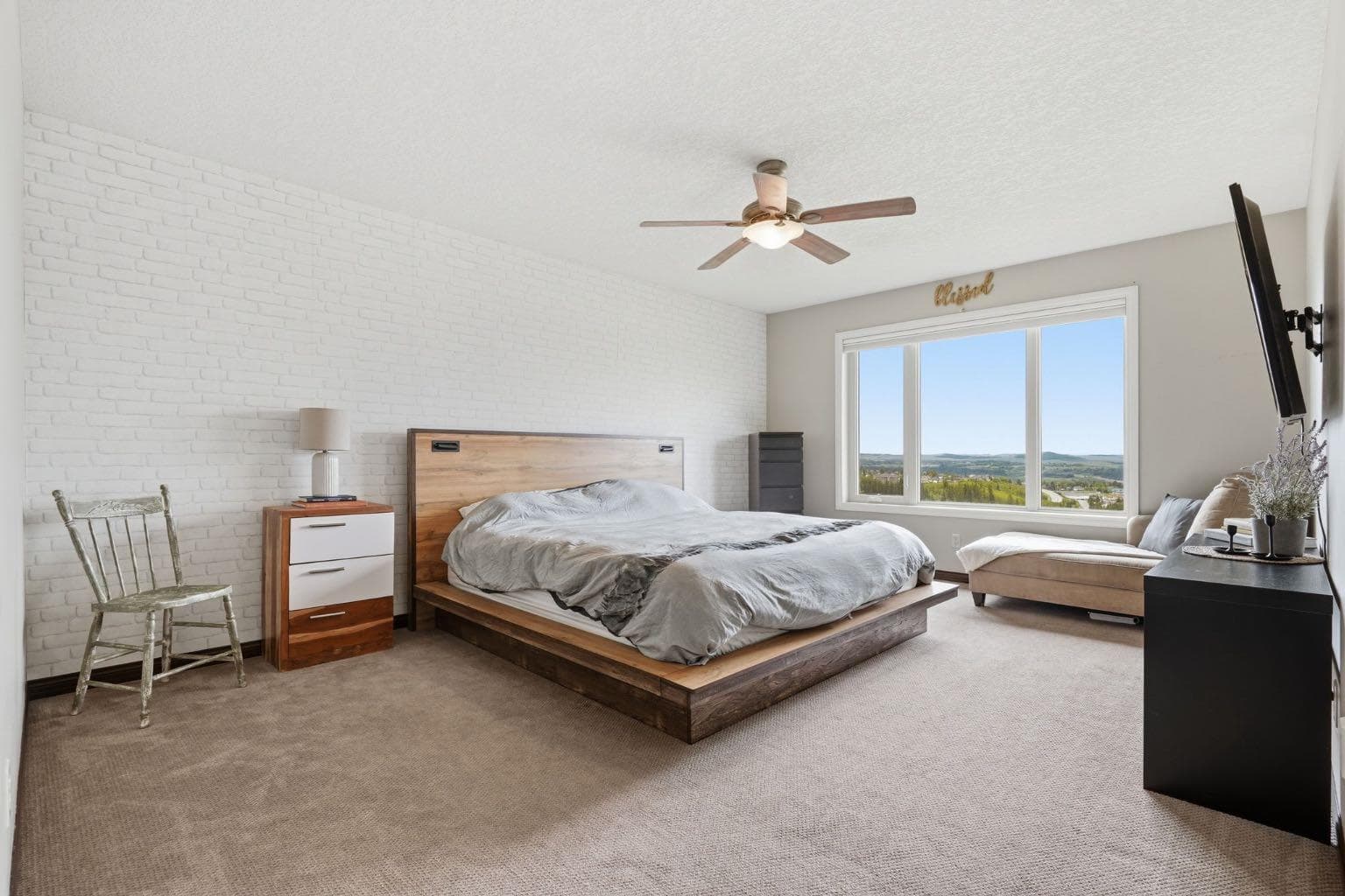 139 Sunset View 