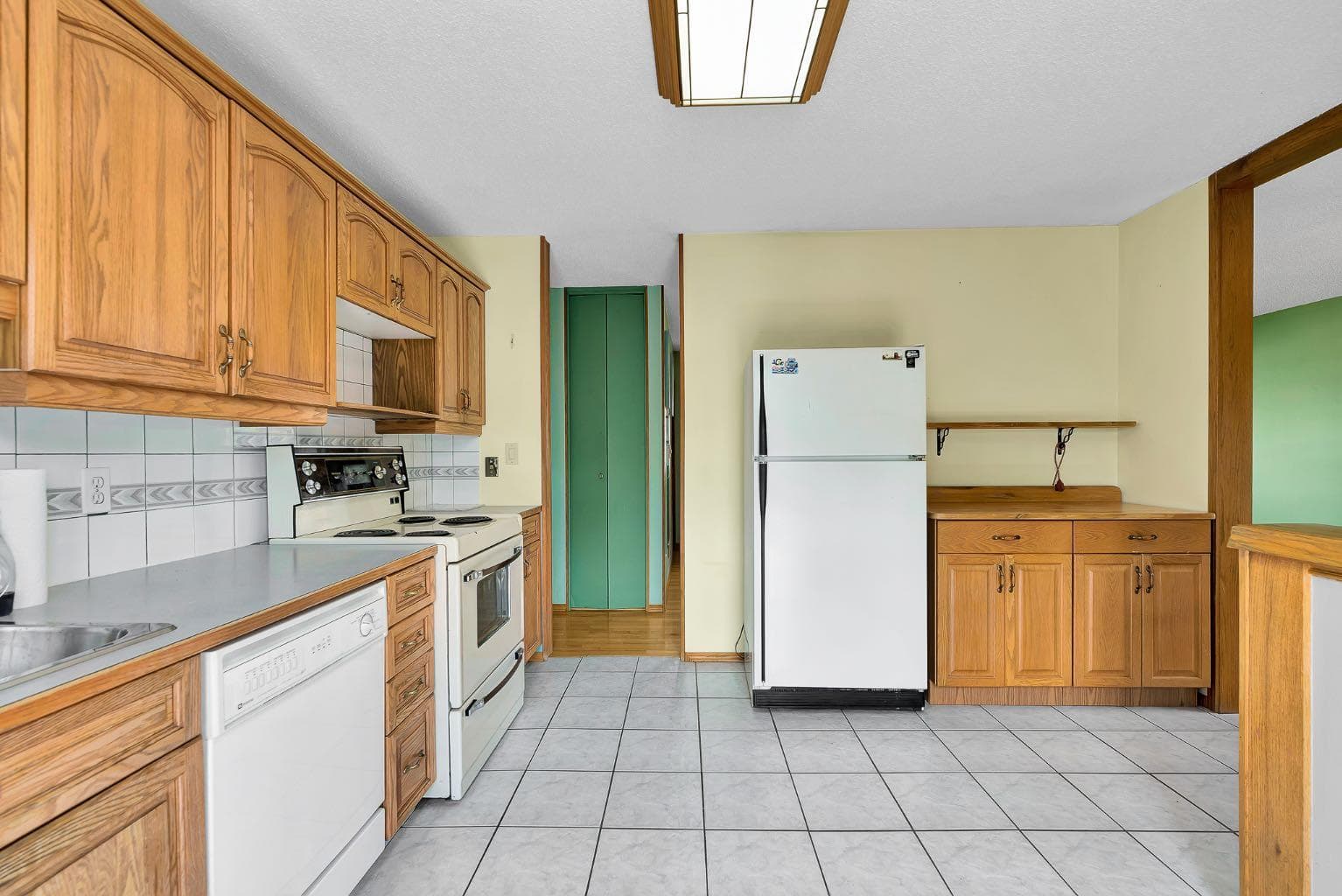 4127 Maryvale Road NE