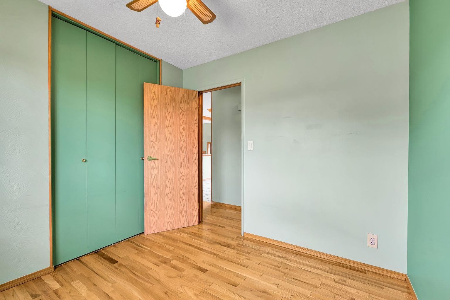 4127 Maryvale Road NE