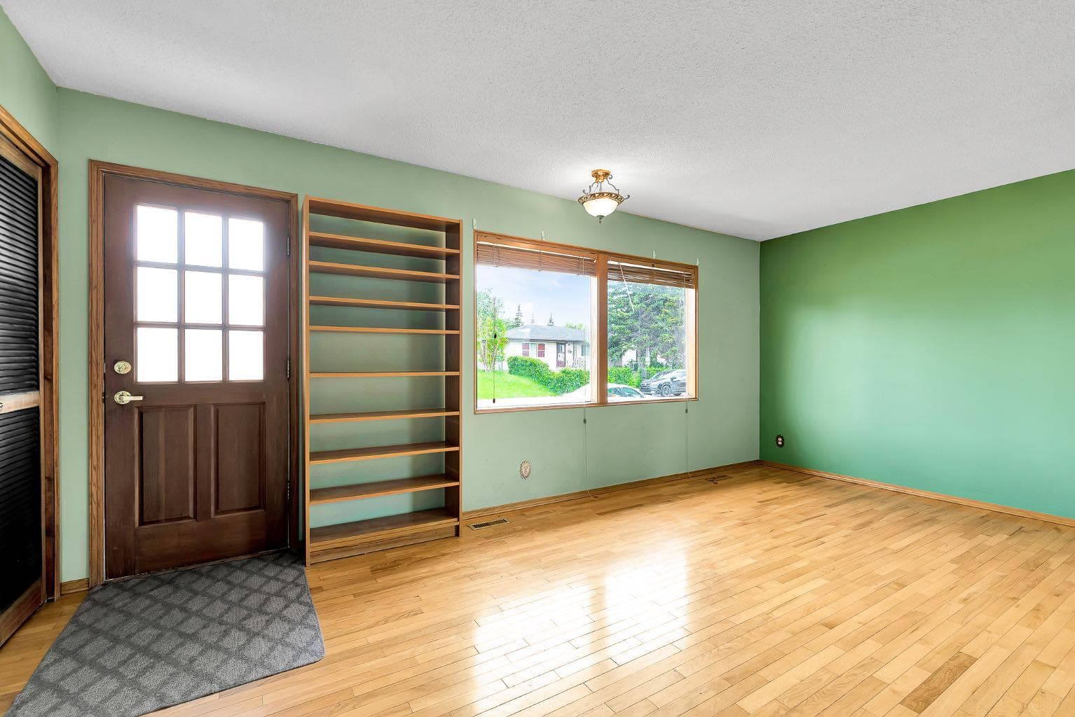 4127 Maryvale Road NE