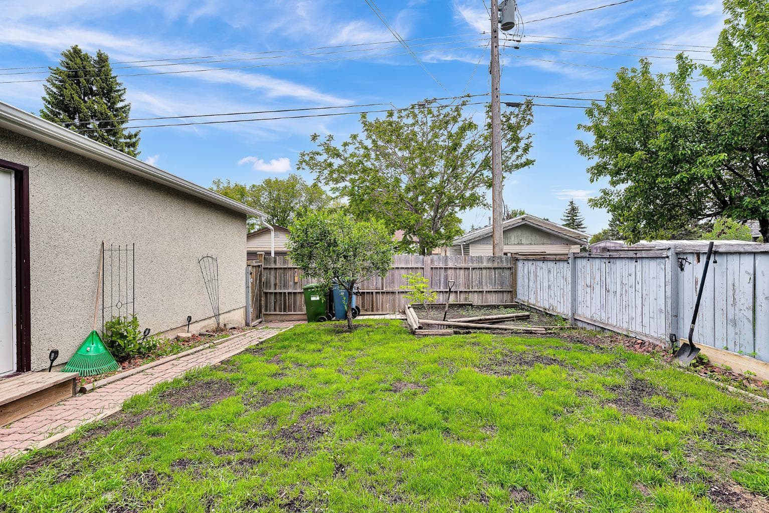 4127 Maryvale Road NE