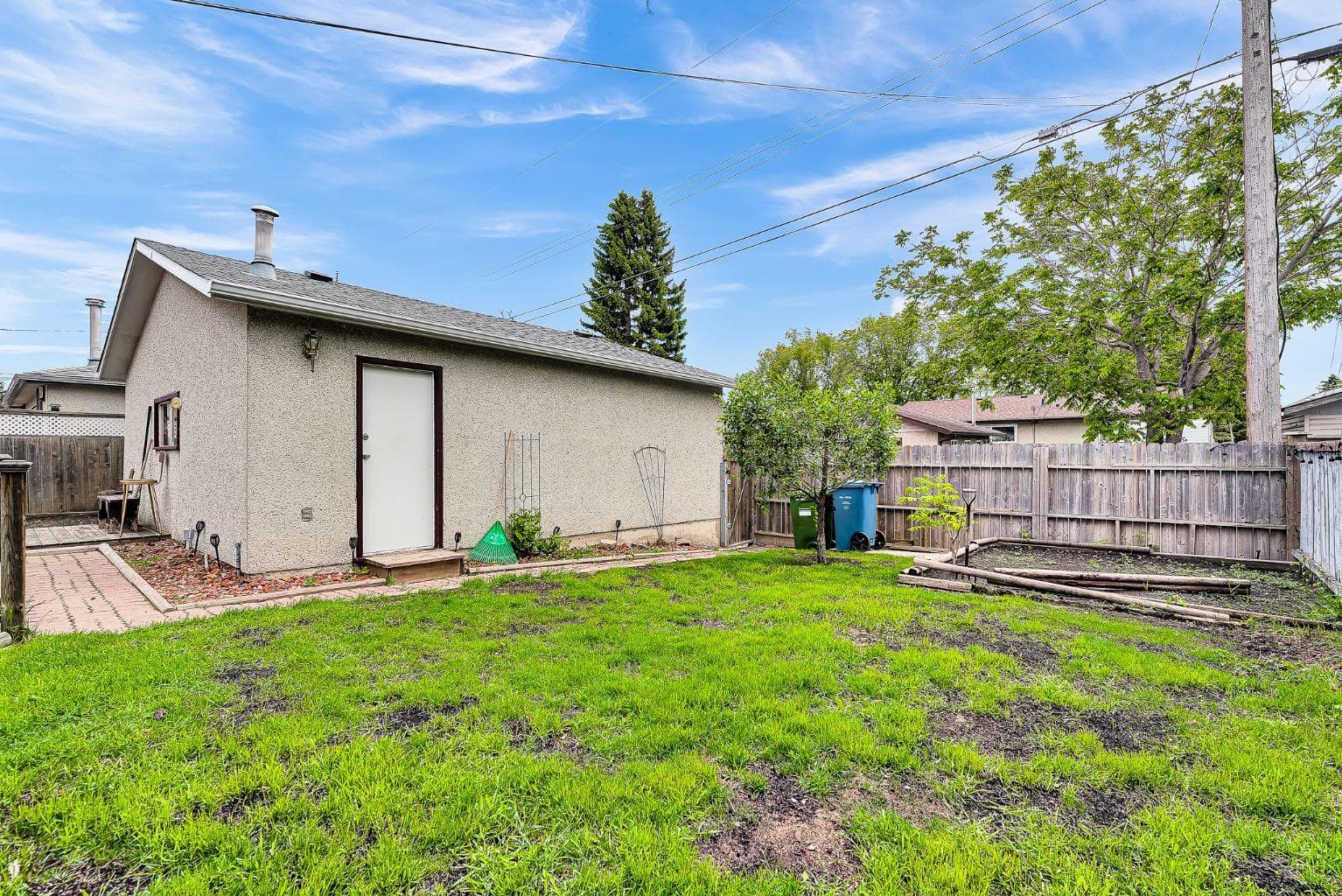 4127 Maryvale Road NE