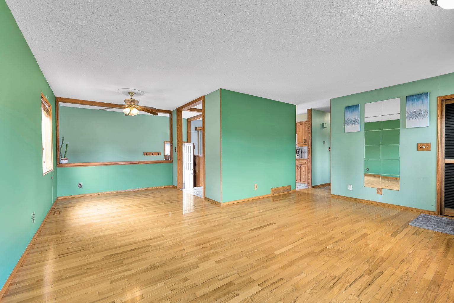 4127 Maryvale Road NE