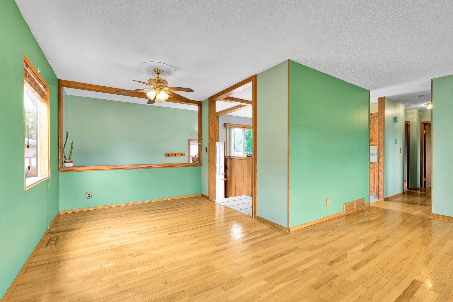4127 Maryvale Road NE