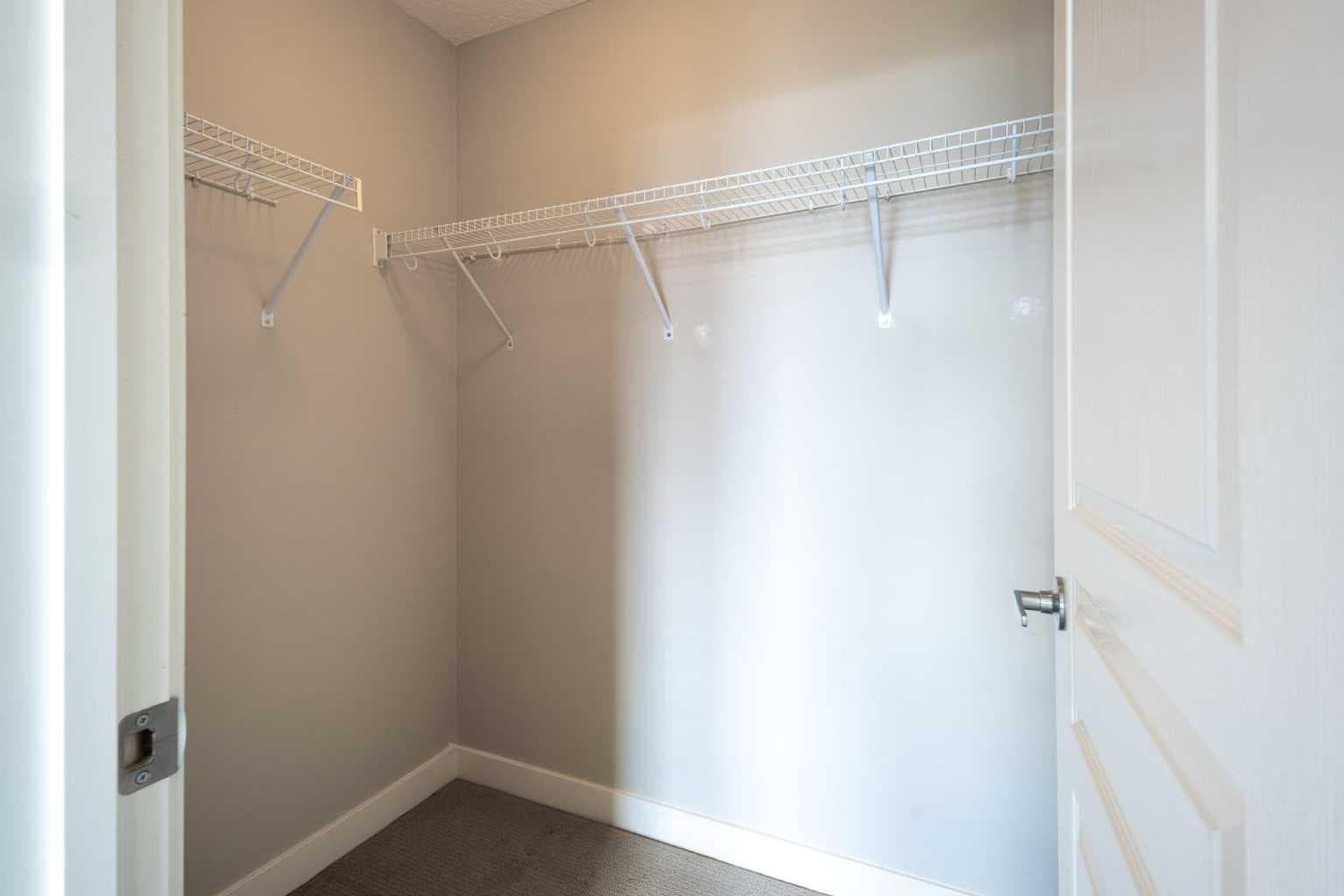 412, 2300 Evanston Square NW