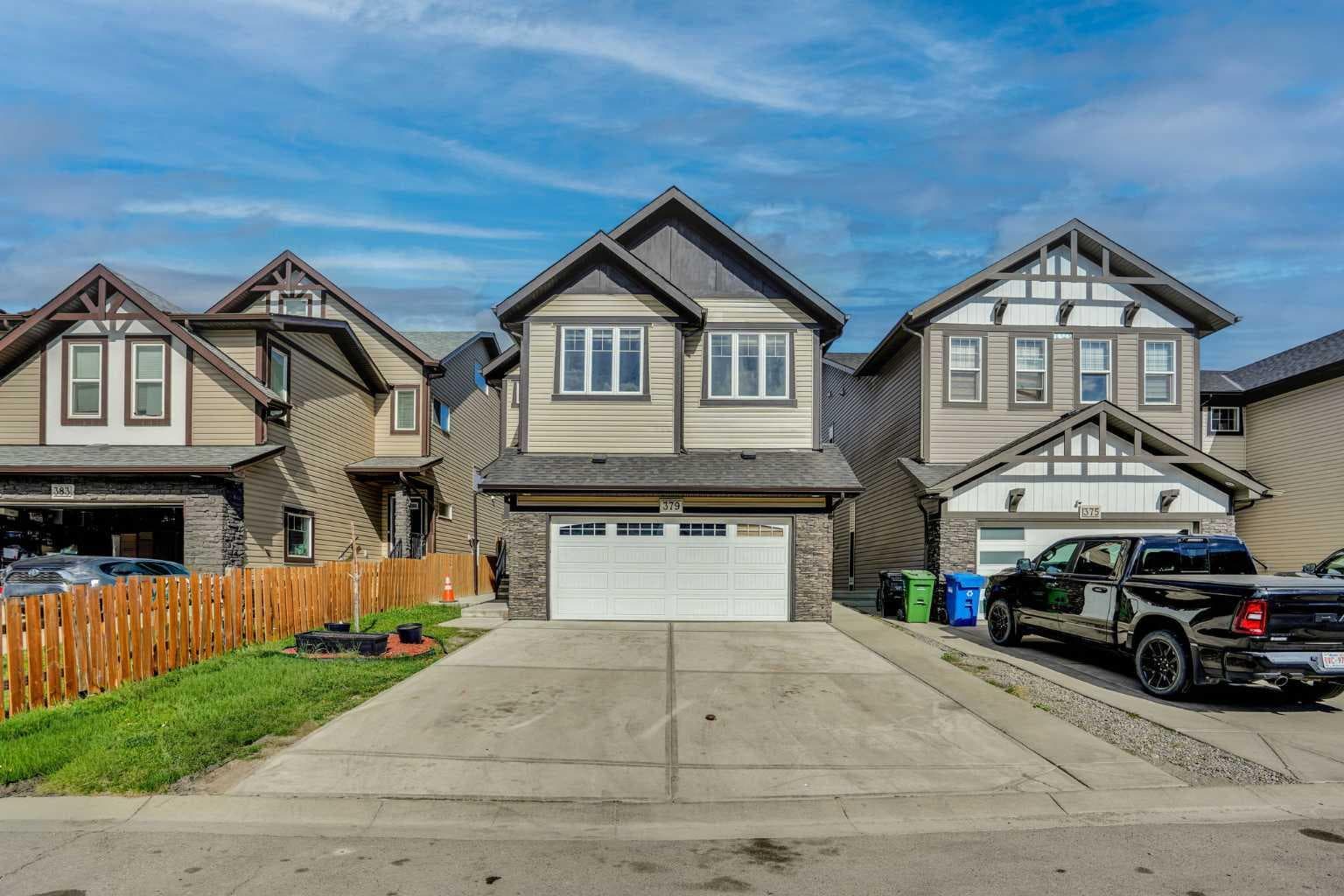 379 Skyview Shores Manor NE