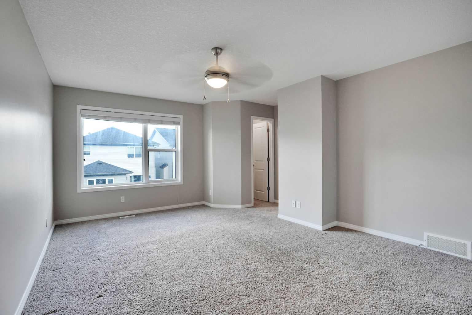 379 Skyview Shores Manor NE