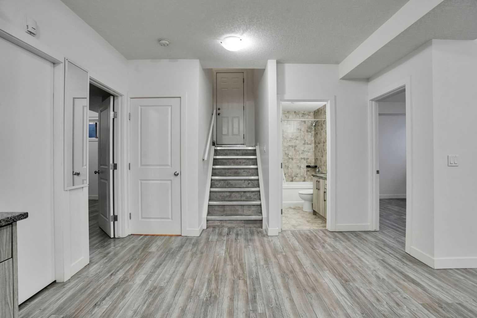 379 Skyview Shores Manor NE