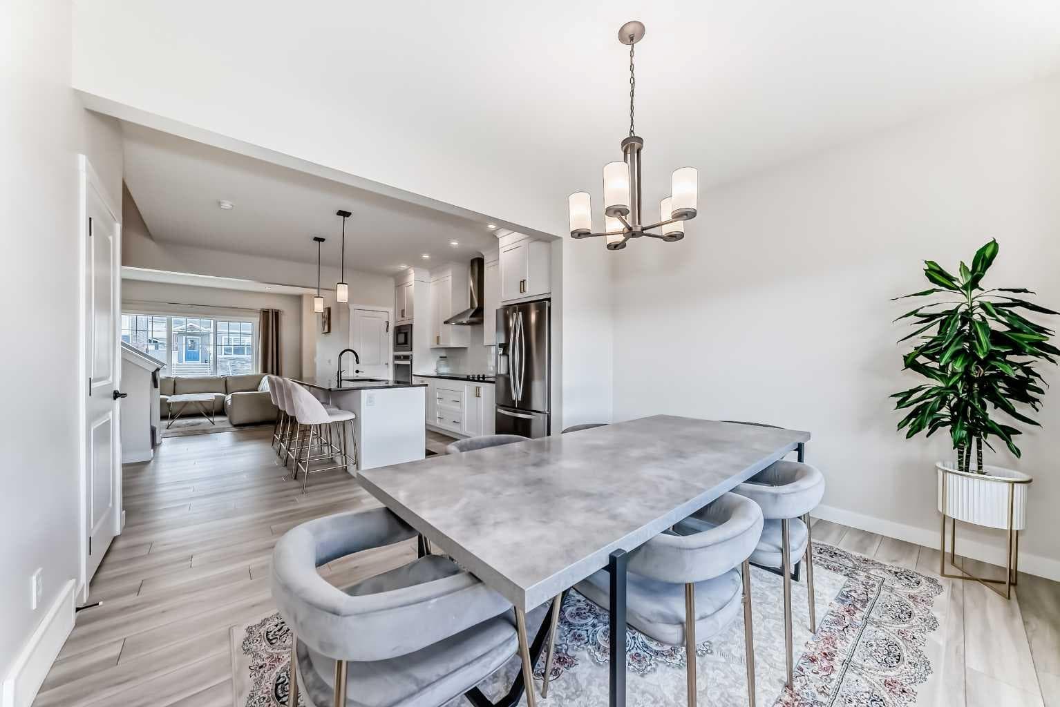 1104 Bayview Gardens SW