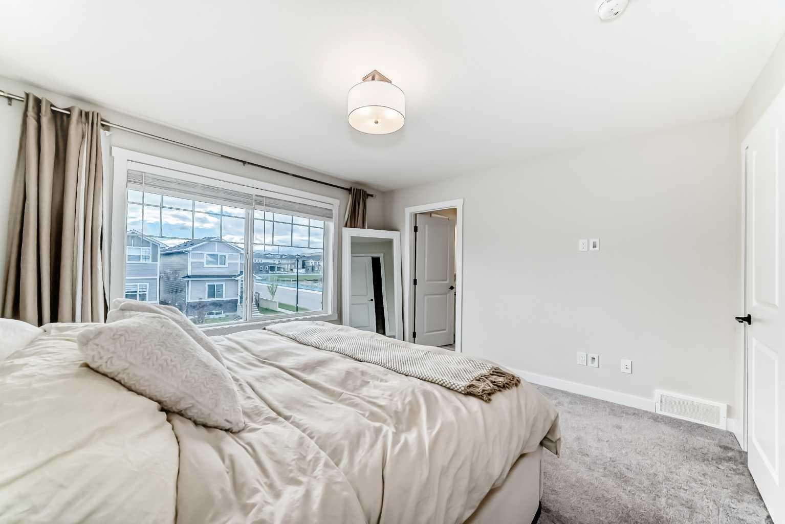 1104 Bayview Gardens SW