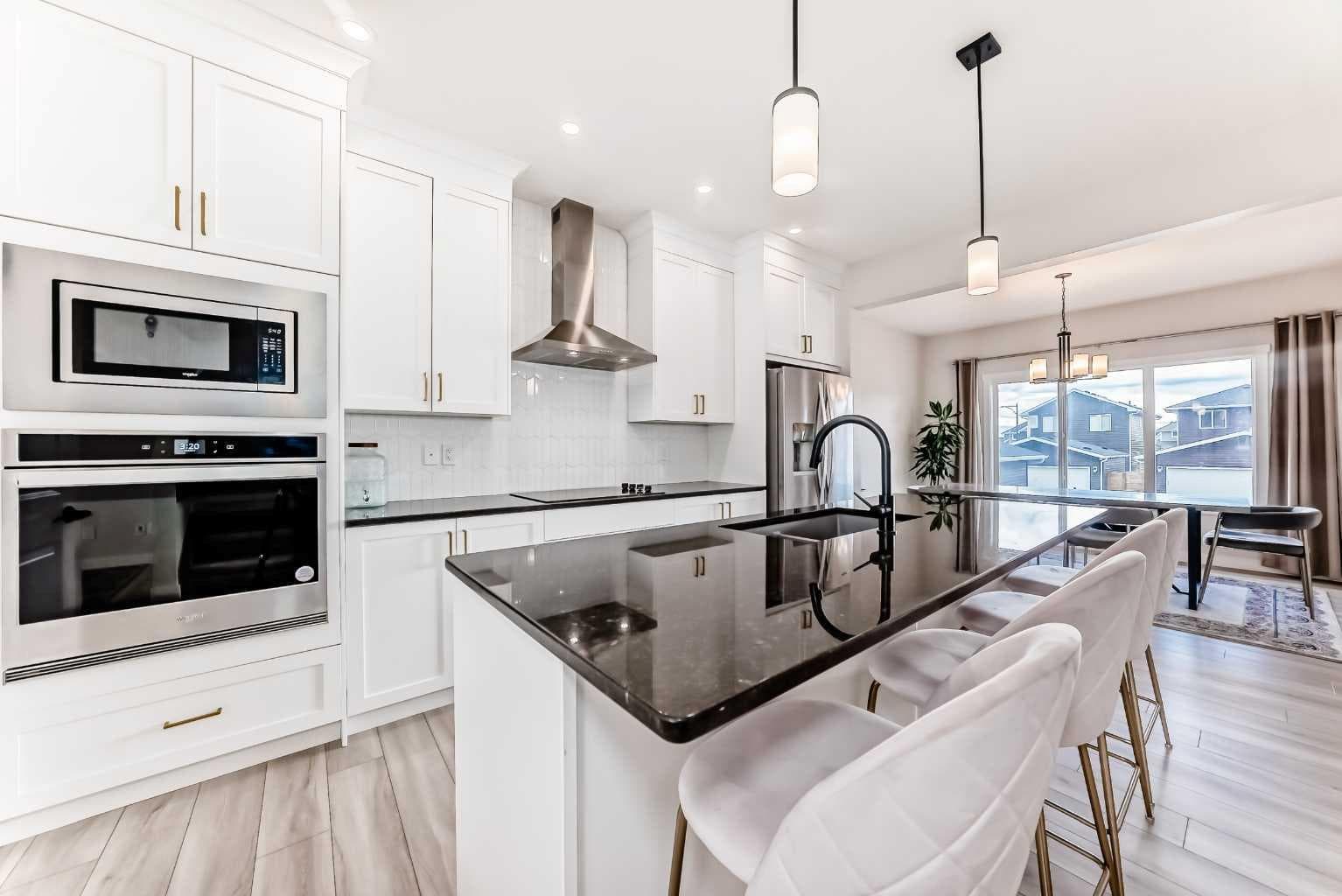 1104 Bayview Gardens SW